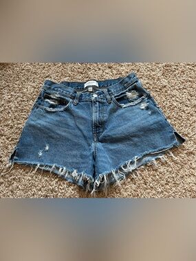 Abercrombie & Fitch The Boyfriend Jean Shorts Mid Rise Curve Love Womens size 8